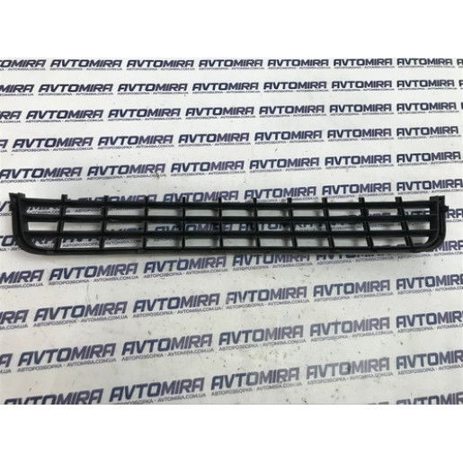 Решетка переднего бампера Audi A8 (4D) 1994-2002 4D0853667B